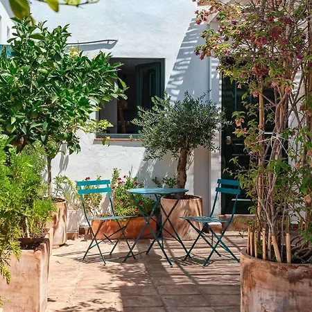 Lovely House In Peaceful Courtyard Benalmádena Buitenkant foto